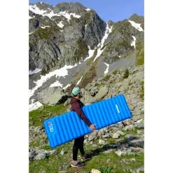 Matelas Ultra-light Avec Pompe Intégré -Mobilier De Camping Soldes matelas randonnee ultra light 6